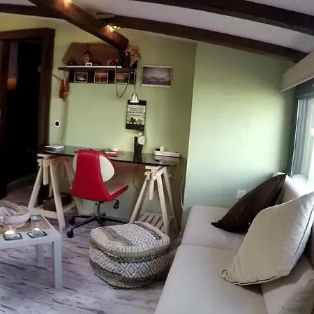 5stars Loft Pilea Apartment